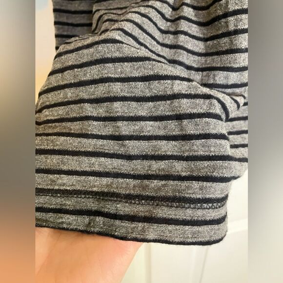 Loft, striped dress, lace detail, size extra small, excellent condition - Picture 2 of 4